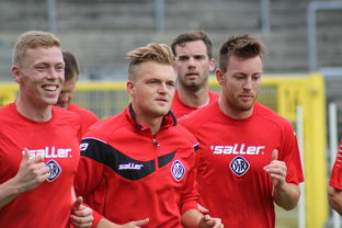 爱游戏体育入口-五大联赛门将出球模式变化与球队传导效率关联,门将出来踢球 第3张